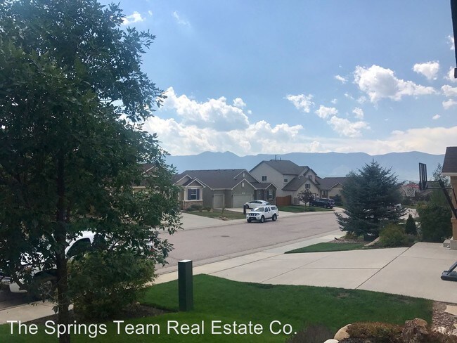 Building Photo - 4 br, 3 bath House - 332 Homeland Court