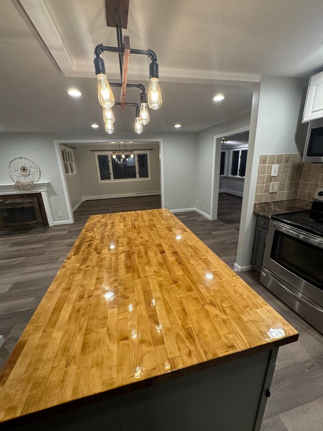 Foto del edificio - 8 Rustlewood Dr