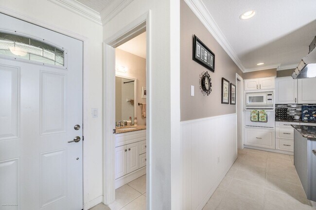 Foto del edificio - 1477 Park Beach Cir