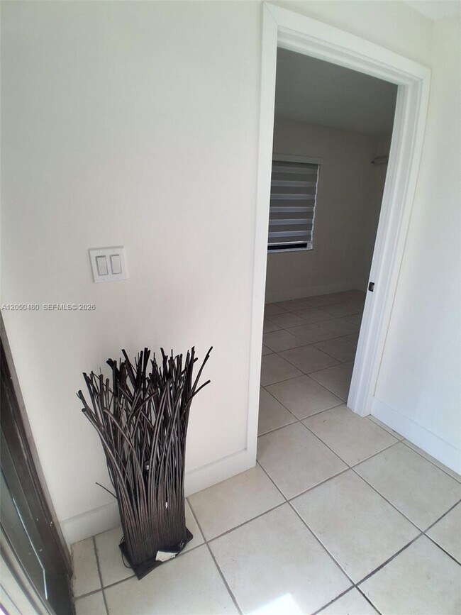 Foto del edificio - 1231 SW 136th Pl
