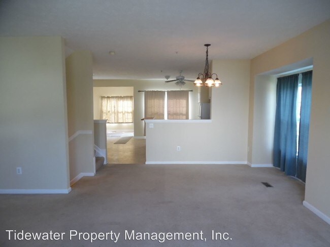 Building Photo - 4420 Lavender Ln