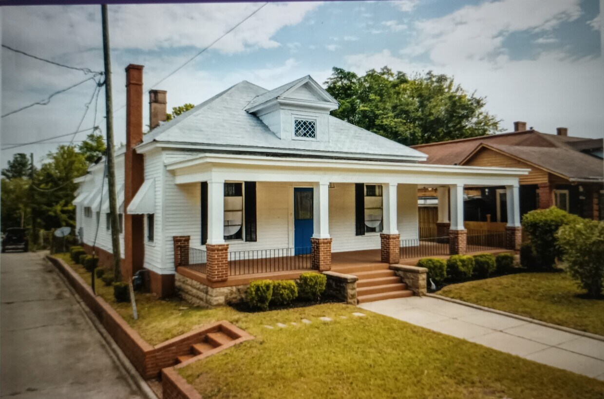 Foto principal - 2497 Napier Ave