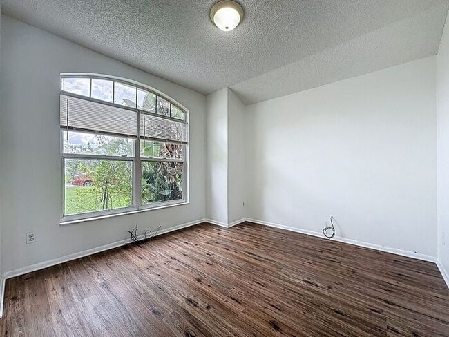 Building Photo - Spacious Pool Home in West Kissimmee, Linfields