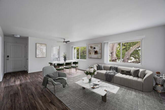 Building Photo - Hillsdale Garden