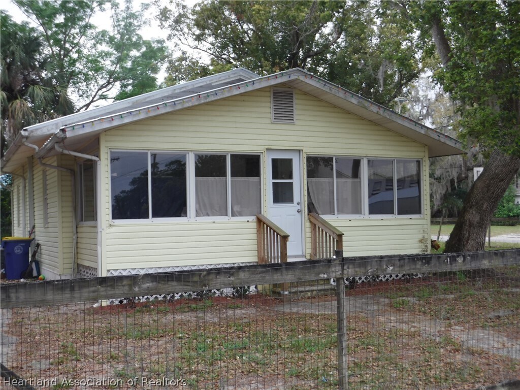 100 Gwen Hill St, Avon Park, FL 33825 House Rental in Avon Park, FL