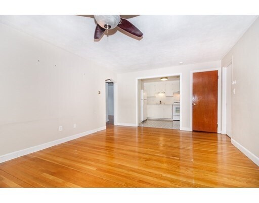 Building Photo - 35 Montvale Ave