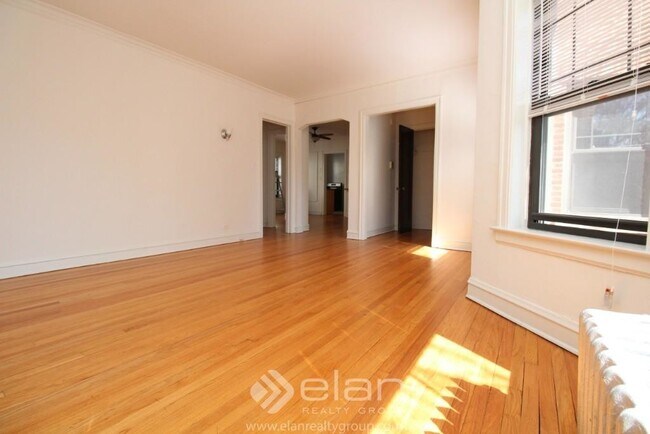 Building Photo - 4308 N Ashland Ave