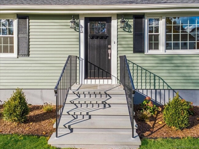 Building Photo - 1110 Mill Hill Terrace