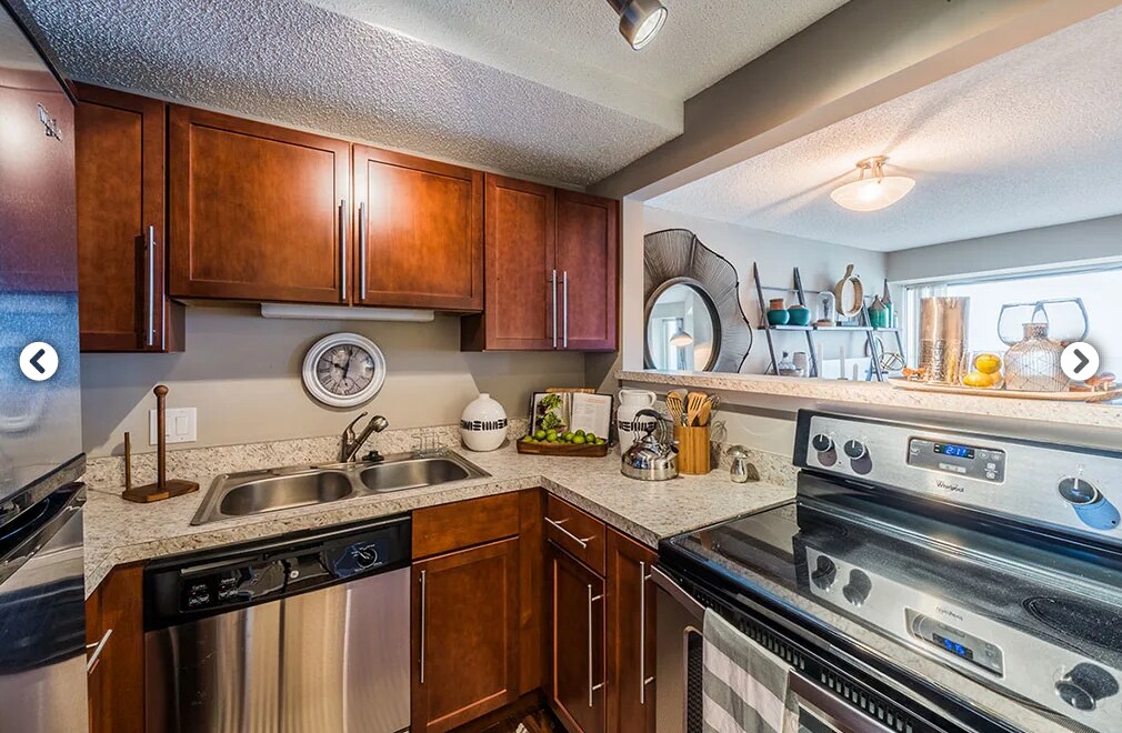 Foto principal - 425 E Erie St
