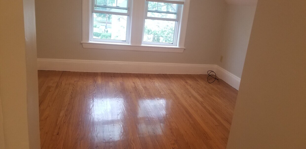 24 Templeton Pky Unit 3, Watertown, MA 02472 Condo for Rent in Watertown, MA