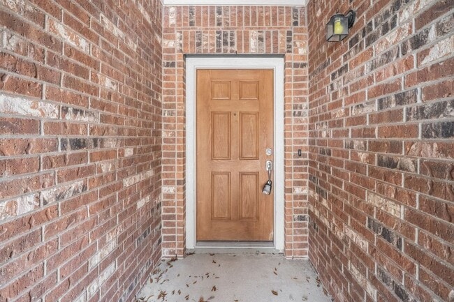 Building Photo - 2619 Amethyst Dr