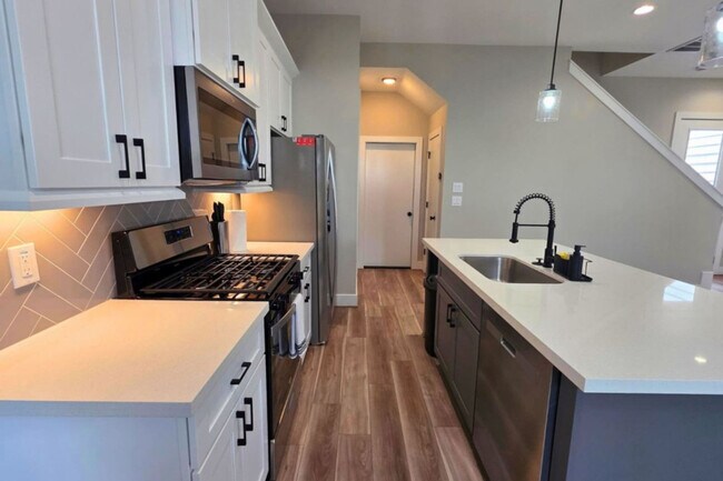 Foto del edificio - 8326 Curry Rd