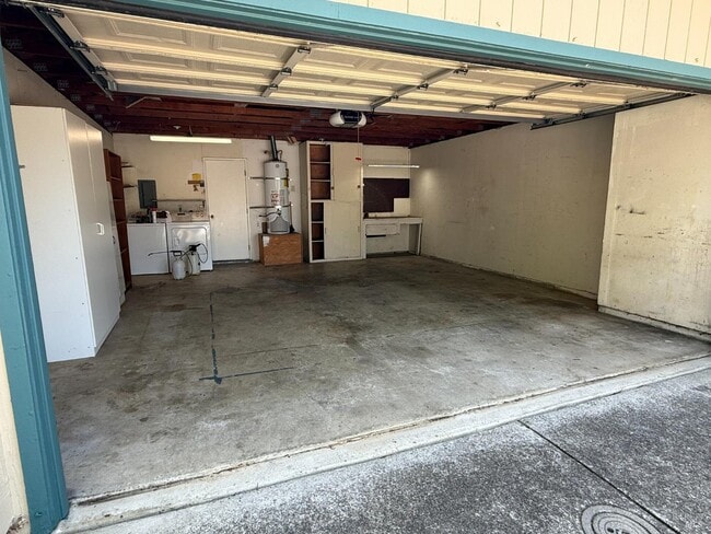 Building Photo - 1818 London Dr