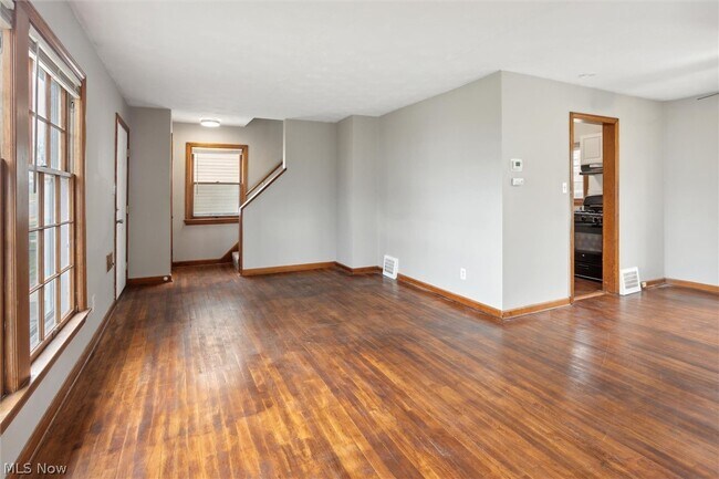 Foto del edificio - 9504 S Highland Ave