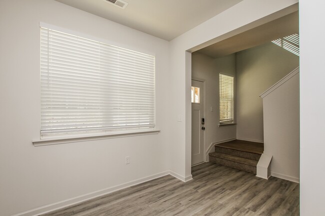 Building Photo - 1636 Tom Sadler Rd