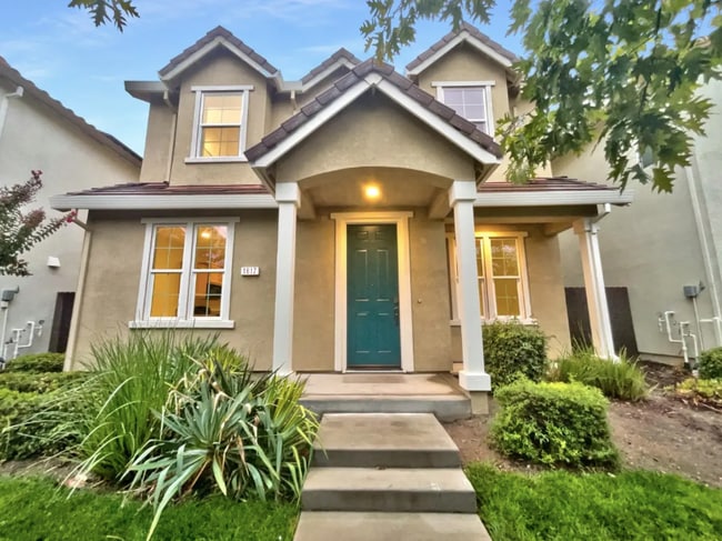 Building Photo - 1817 Terracina Dr
