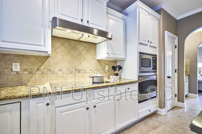 Foto del edificio - 120 Haddington Ln