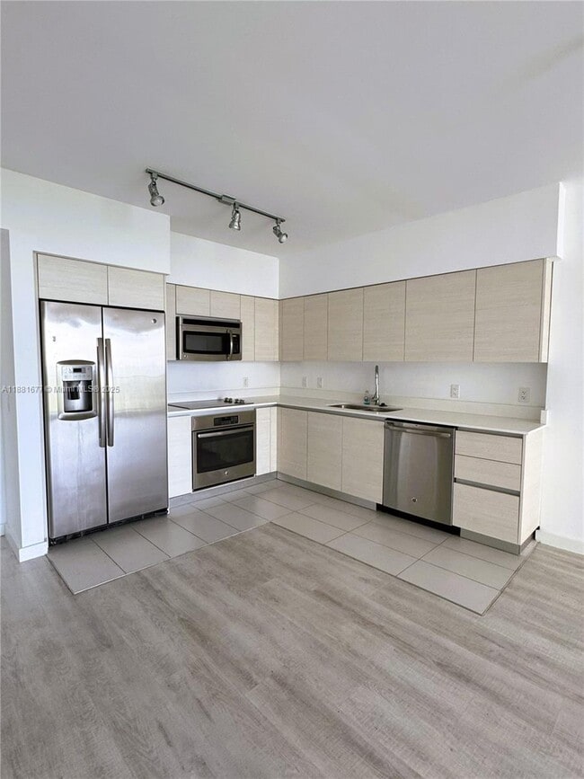 Foto del edificio - 4250 Biscayne Blvd