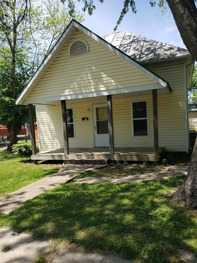 Building Photo - 115 E Euclid Ave