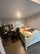 Building Photo - 113 Martin St