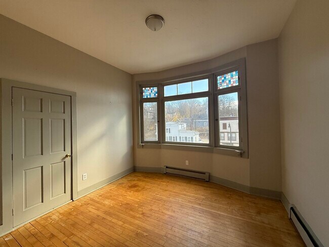 Foto del edificio - 408 Central St