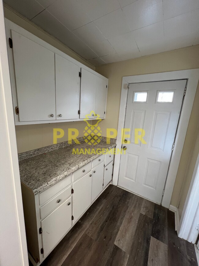 Foto del edificio - 3 bedrooms 2 full bathrooms house for rent in Dayton