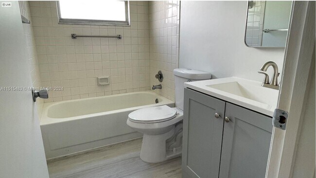 Foto del edificio - 13455 SW 3rd St