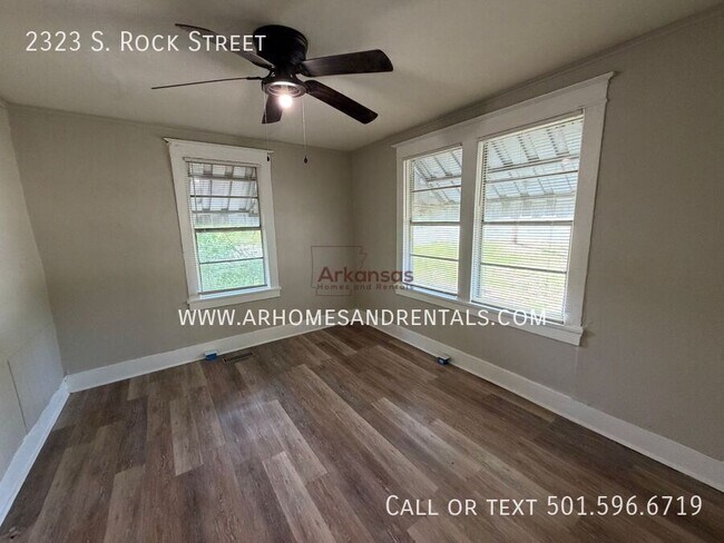 Foto del edificio - 2323 S Rock St