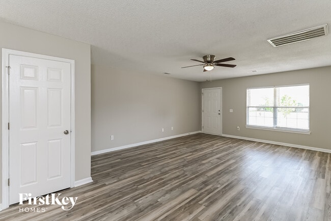 Building Photo - 2024 Clipstone Dr