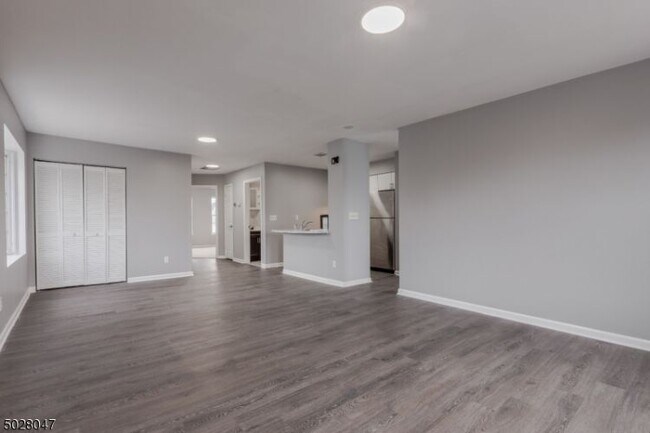 Building Photo - 1201 Arlington Ave