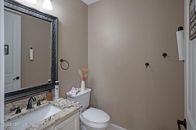 Foto del edificio - 3693 Lightview Ln