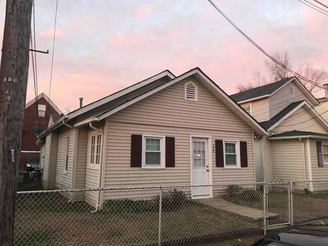 276 4ta Avenida - 276 4th Ave
