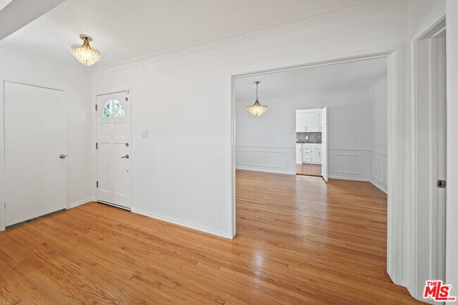 Foto del edificio - 2124 Hillsboro Ave