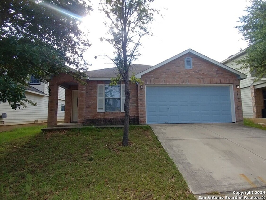 Foto principal - Charming One-Story Home in Silver Oaks