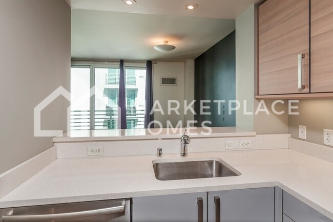 Foto del edificio - 555 4th St
