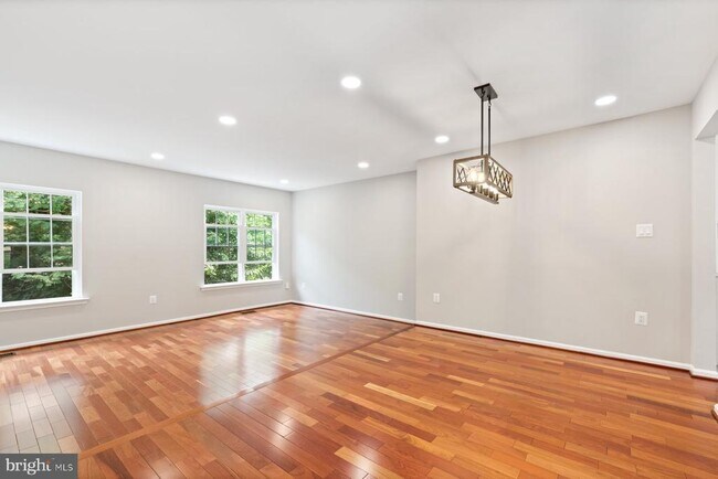 Foto del edificio - 6187 Green Hollow Ct