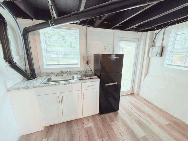 Foto del edificio - 10 Rockmart Dr NW