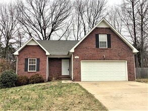 Building Photo - 333 Woodtrace Dr