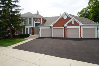 Building Photo - 131 Red Fox Ln
