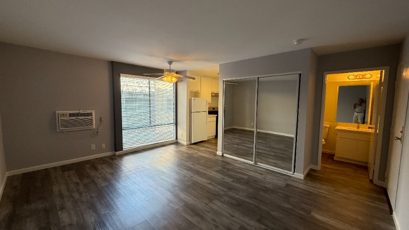 Foto principal - 7044 Hawthorn Ave