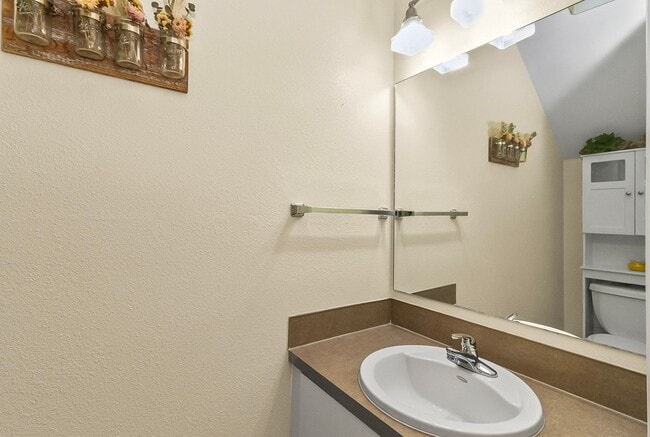 Foto del edificio - Harbour Point Blvd townhome for rent!