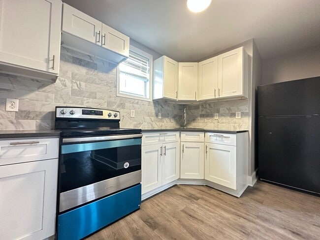 304 E Ontario- - 304 E Ontario- Townhome