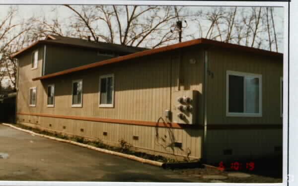 Primary Photo - 256 Boyes Blvd