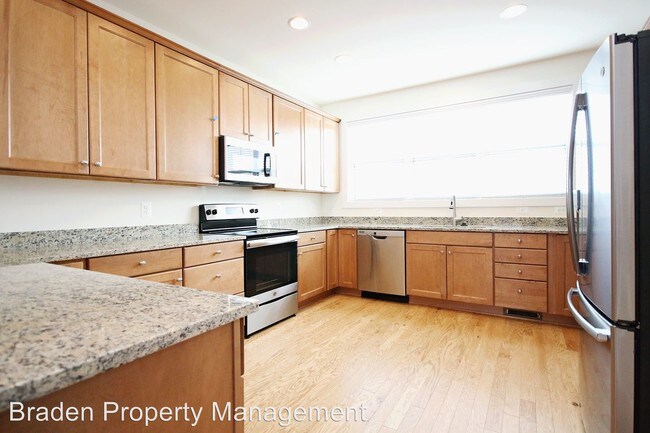 Building Photo - 4 br, 3.5 bath House - 5361 Ashlar Avenue