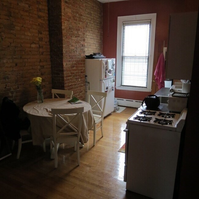 Foto del edificio - 409 Massachusetts Ave
