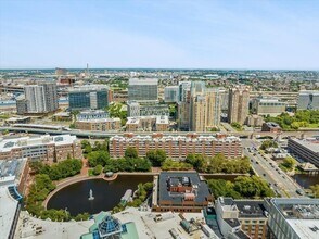 Building Photo - 4 Canal Park
