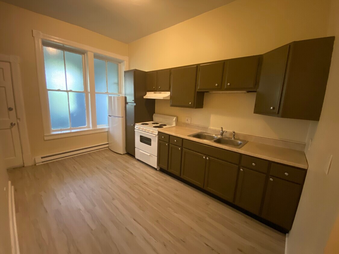 65 Remsen St Unit 3B, Cohoes, NY 12047 Apartments in Cohoes, NY