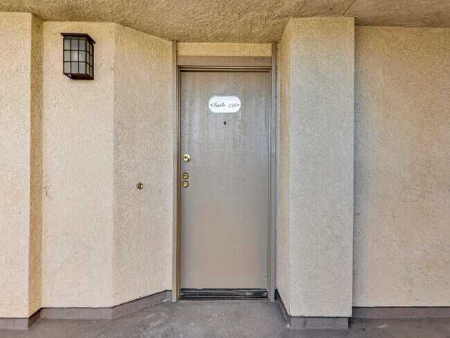 Foto del edificio - 7800 Topanga Canyon Blvd