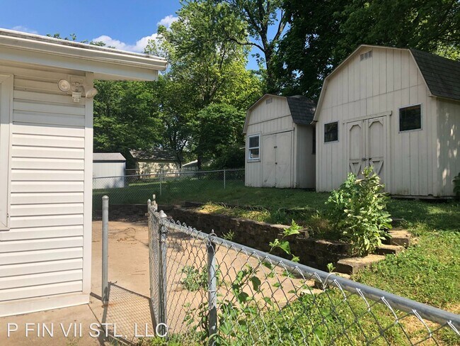 Building Photo - 3 br, 2.5 bath House - 1430 Moran