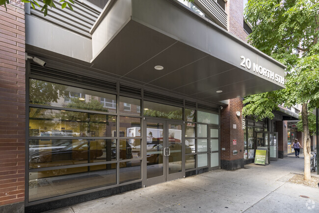 Entrance - Edge South